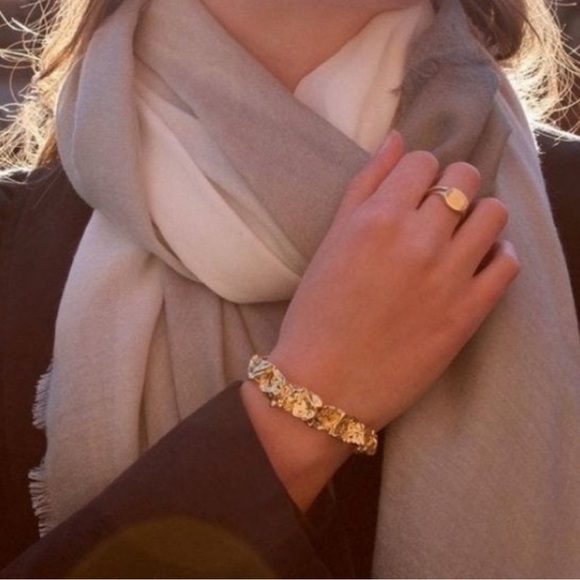 Amber Sceats Emery Cuff - Hammered gold over brass Bracelet - Picture 1 of 15